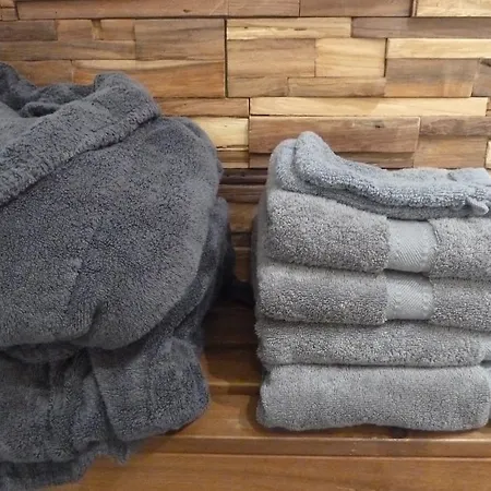 Bed and Breakfast La Couette De L'ours 5*